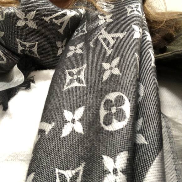 Meet your Posher, Kristin - Picture 1 of 1